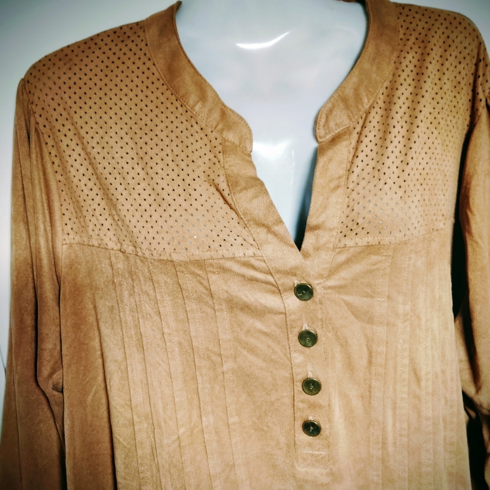 New directions curvy suede 3/4 Sleeve Pleated Western top Sz-1x - Picture 2 of 5